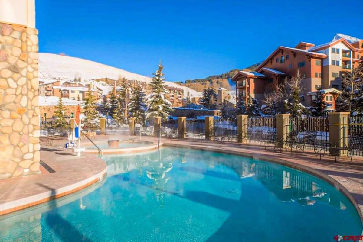 Studio 518 At Perfect Location With Pool And Hot Tub Крестед-Б'ютт Екстер'єр фото